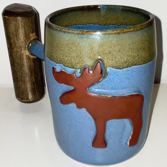 Pottery Rustic Cabin Moose Coffee Mug Blue Tan Brown - Picture 3 of 7